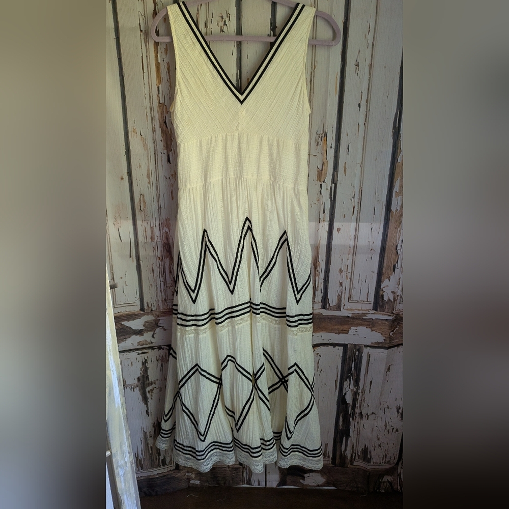 Lil Anthropologie Maxi Dress - Picture 2 of 16